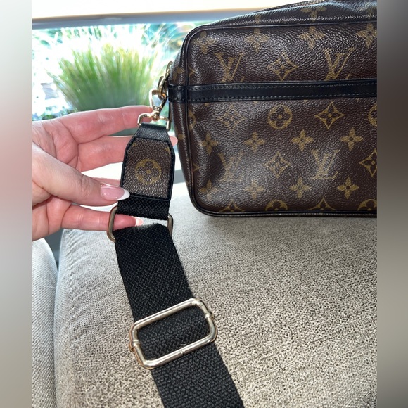 NOT FOR SALE POSHMARK HAS NOT REMOVED THIS LISTING - Picture 4 of 15